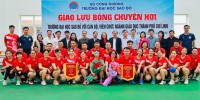 Giao lưu bóng chuyền hơi Trường Đại học Sao Đỏ với  cán bộ viên chức ngành giáo dục thành phố Chí Linh